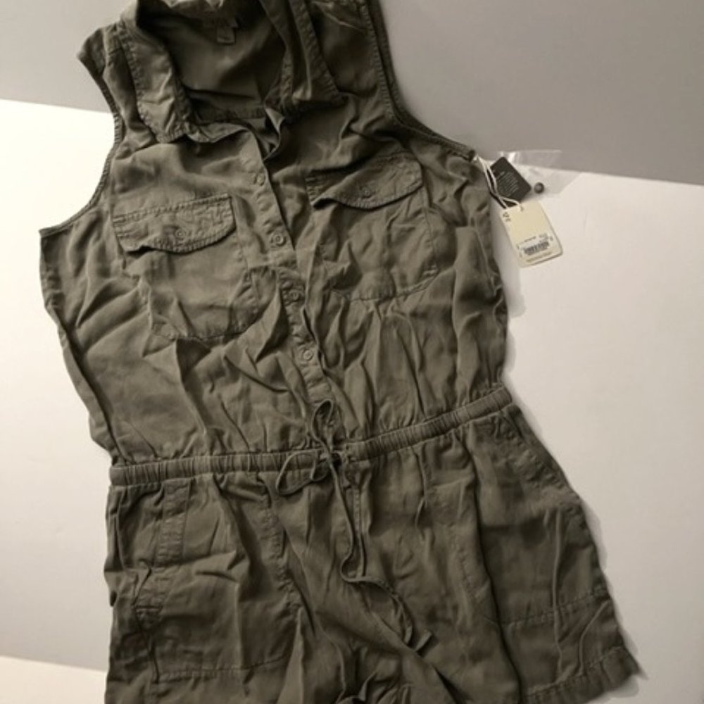 A.N.A. Olive Romper - *NWT - Size L